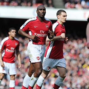 Sol Campbell and Thomas Vermaelen (Arsenal). Arsenal 1: 0 Wolverhampton Wanderers