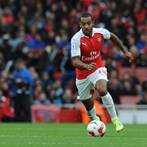 Theo Walcott in Action: Arsenal vs. VfL Wolfsburg at Emirates Cup 2015/16