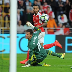 Theo Walcott Scores Arsenal's Second Goal vs. Hull City, 2016-17 Premier League