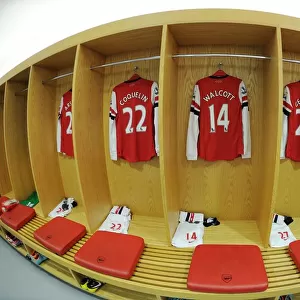 Theo Walcott's Arsenal Shirt: Arsenal vs. Queens Park Rangers, Premier League 2012-13