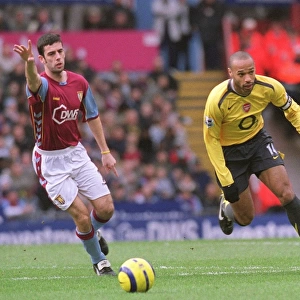 Thierry Henry (Arsenal) Mark Delaney (Aston Villa). Aston Villa 0: 0 Arsenal