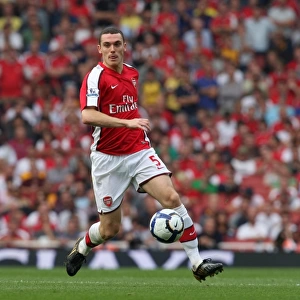 Thomas Vermaelen's Unstoppable Performance: Arsenal's 4-0 Victory Over Wigan Athletic in the Premier League