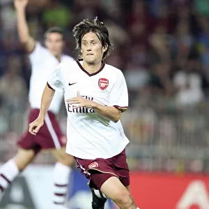 Tomas Rosicky Leads Arsenal to 2-0 Win over Sparta Prague in Champions League Qualifier