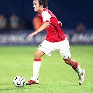 Tomas Rosicky's Dominant Performance: Arsenal Crushes Dinamo Zagreb 3-0 in UEFA Champions League Qualifying (August 2006)