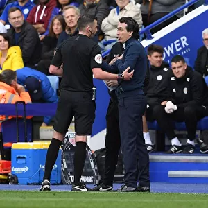 Unai Emery Argues with Referee during Leicester City vs. Arsenal Premier League Clash (2018-19)