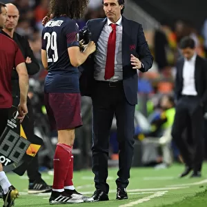 Unai Emery Coaches Matteo Guendouzi during Tense Arsenal-Valencia Europa League Semi-Final
