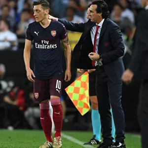Unai Emery and Mesut Ozil: Arsenal's Europa League Semi-Final Showdown in Valencia