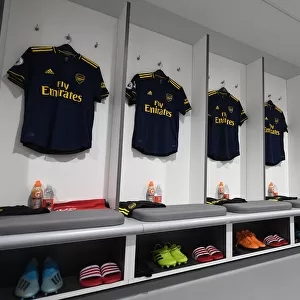 Unseen Moments in the Arsenal Changing Room: Preparing for the Liverpool Showdown (2019-20)
