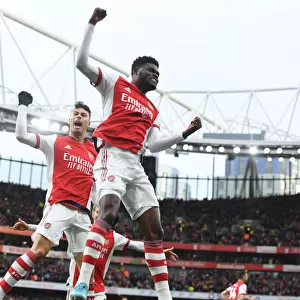 Unstoppable Duo: Partey and Martinelli Strike First in Arsenal's Victory Over Leicester City