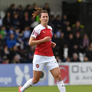 Viki Schnaderbeck: In Action for Arsenal Women Against Manchester City