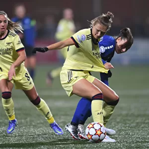 Vivianne Miedema Clashes with Sarah Jankovska in HB Koge vs Arsenal WFC UEFA Women's Champions League Match
