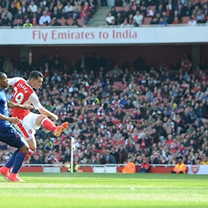 Xhaka Strikes: Dramatic Goal Under Martial Pressure in Arsenal vs Manchester United Clash (2016-17)