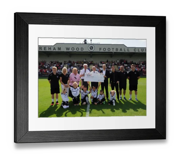 Framed Print : Boreham Wood presentation at half time. Boreham Wood 0: 2 Arsenal. Pre Season Friendly