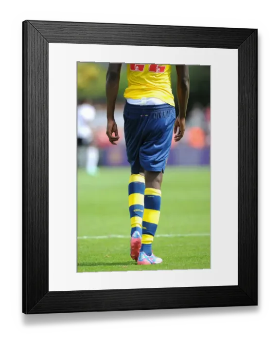 Framed Print : Arsenal's Yaya Sanogo in Pre-Season Action against Borehamwood