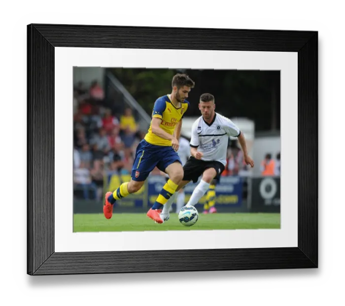 Framed Print : Jon Toral Breaks Past Luke Garrard: Borehamwood vs Arsenal Pre-Season Clash Framed Print : Jon Toral Breaks Past Luke Garrard: Borehamwood vs Arsenal Pre-Season Clash