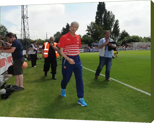 Arsene Wenger the Arsenal Manager. Boreham Wood 0: 2 Arsenal. Pre Season Friendly