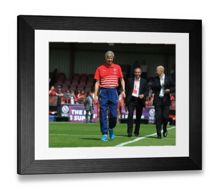 Framed Print : Arsene Wenger at Boreham Wood: Arsenal's Pre-Season Friendly