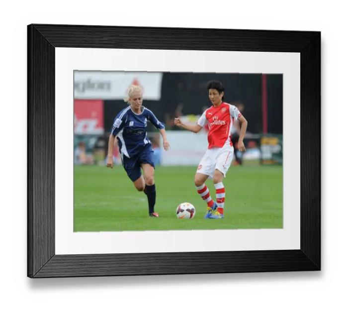 Framed Print : Clash ofStyles: Yukari Kinga vs Stevie Lamb - Millwall Lionesses vs Arsenal Ladies, WSL Continental Cup