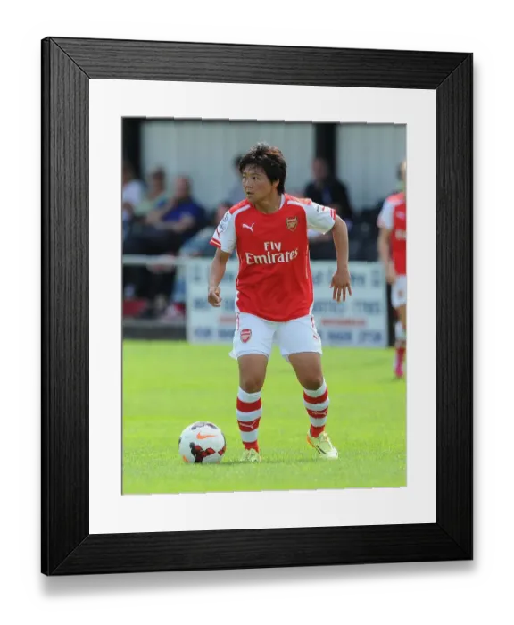 Framed Print : Shinobu Ohno in Action: Arsenal Ladies vs. Millwall Lionesses, WSL Continental Cup