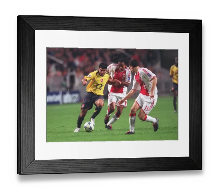 Framed Print : Jose Reyes (Arsenal) Urby Emanuelson Thomas Vermaelen (Ajax) Framed Print : Jose Reyes (Arsenal) Urby Emanuelson Thomas Vermaelen (Ajax)