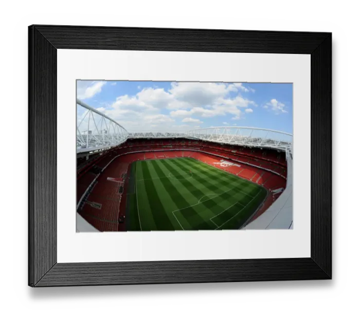Framed Print : The 1st Marking Out of the new pitch. Emirates Stadium, 29  /  7  /  14. Credit : Arsenal