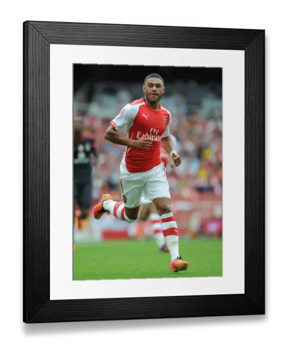 Framed Print : Alex Oxlade-Chamberlain's Brilliant Performance: Arsenal Crushes Benfica 5-1 at The Emirates Cup