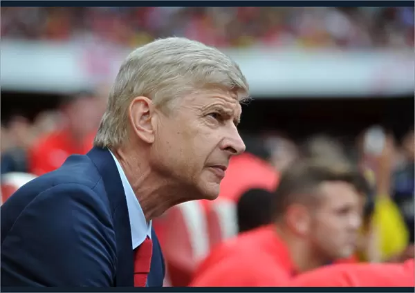 Arsene Wenger Leads Arsenal to a 5-1 Victory over Benfica in The Emirates Cup