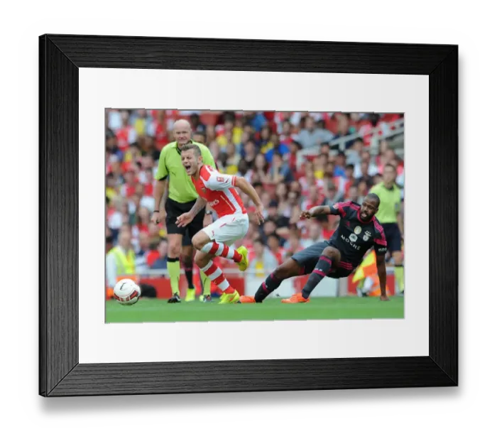 Framed Print : Jack Wilshere (Arsenal) Sidnei (Benfica). Arsenal 5: 1 Benfica. The Emirates Cup, Day 1 Framed Print : Jack Wilshere (Arsenal) Sidnei (Benfica). Arsenal 5: 1 Benfica. The Emirates Cup, Day 1