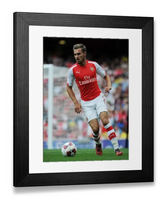 Framed Print : Arsenal's Aaron Ramsey in Action Against Benfica, Emirates Cup 2014 Framed Print : Arsenal's Aaron Ramsey in Action Against Benfica, Emirates Cup 2014