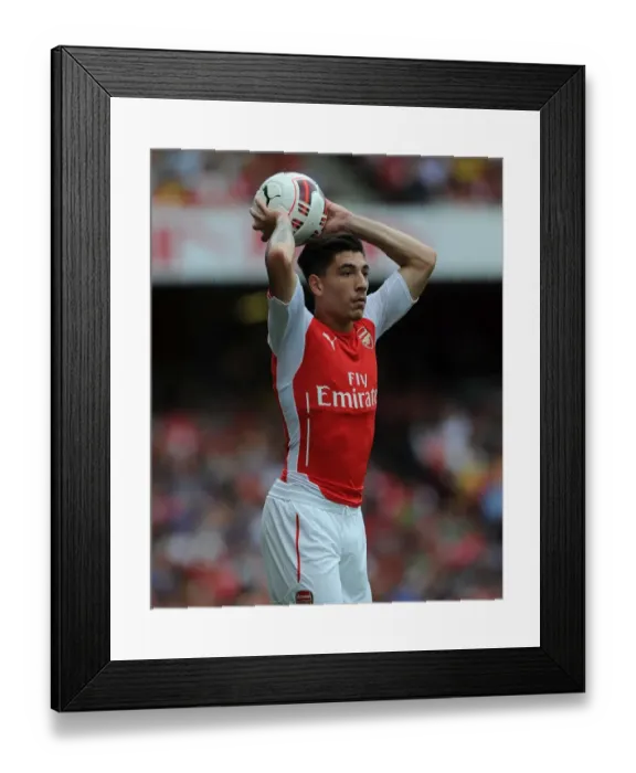 Framed Print : Hector Bellerin in Action: Arsenal vs Benfica, Emirates Cup 2014 Framed Print : Hector Bellerin in Action: Arsenal vs Benfica, Emirates Cup 2014