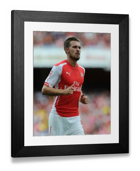 Framed Print : Aaron Ramsey in Action: Arsenal vs Benfica, Emirates Cup 2014 Framed Print : Aaron Ramsey in Action: Arsenal vs Benfica, Emirates Cup 2014