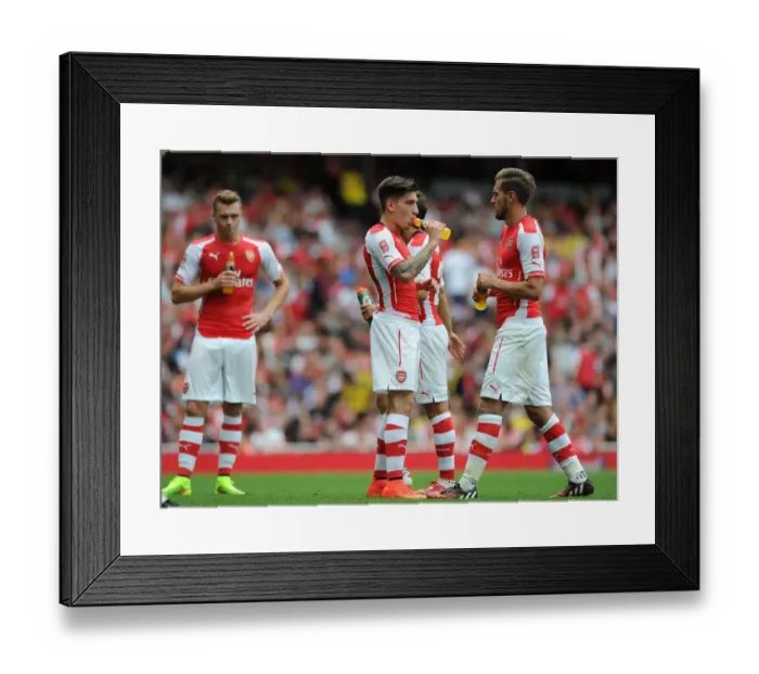 Framed Print : Arsenal's Hector Bellerin and Aaron Ramsey in Action against Benfica at the Emirates Cup, 2014