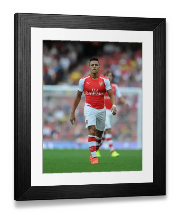 Framed Print : Alexis Sanchez in Action: Arsenal vs Benfica, Emirates Cup 2014 Framed Print : Alexis Sanchez in Action: Arsenal vs Benfica, Emirates Cup 2014