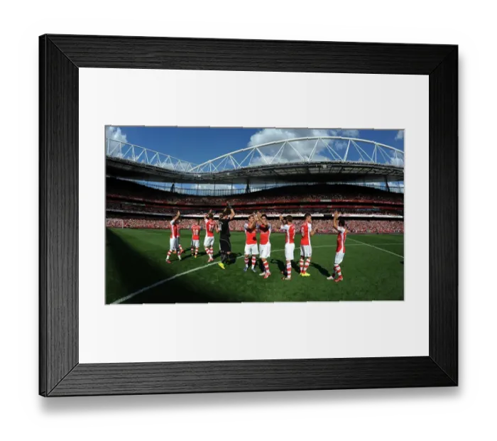 Framed Print : Arsenal Team: Pre-Match Huddle vs AS Monaco, Emirates Cup 2014