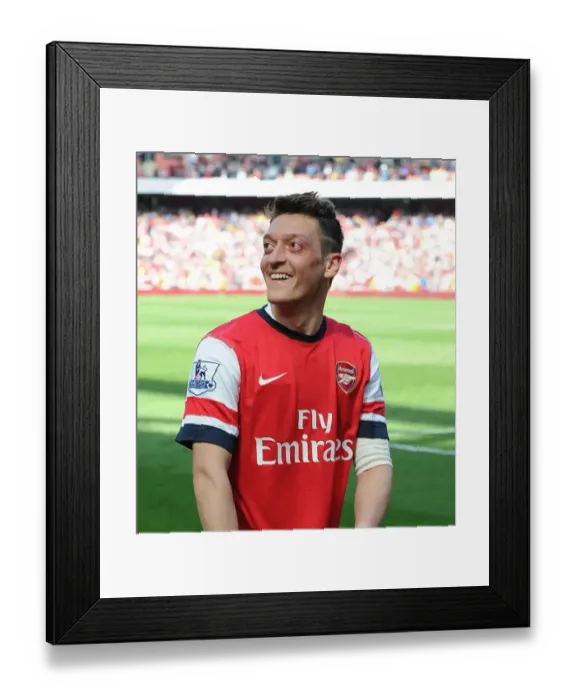 Framed Print : Mesut Ozil - Arsenal Football Club: Arsenal vs West Bromwich Albion, Premier League 2013-14