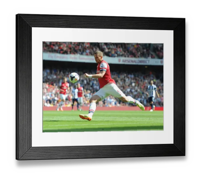 Framed Print : Arsenal's Lukas Podolski in Action Against West Bromwich Albion (2013-14) Framed Print : Arsenal's Lukas Podolski in Action Against West Bromwich Albion (2013-14)