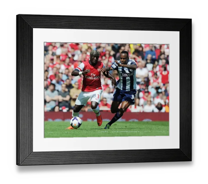 Framed Print : Bacary Sagna Outmaneuvers Stephane Sessegnon: Arsenal vs West Bromwich Albion, Premier League 2013-14 Framed Print : Bacary Sagna Outmaneuvers Stephane Sessegnon: Arsenal vs West Bromwich Albion, Premier League 2013-14