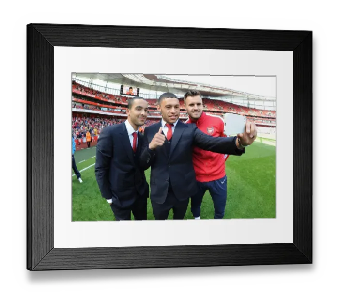 Framed Print : Arsenal Triumph: Walcott, Oxlade-Chamberlain, Jenkinson Celebrate Victory Over West Bromwich Albion (2013-14) Framed Print : Arsenal Triumph: Walcott, Oxlade-Chamberlain, Jenkinson Celebrate Victory Over West Bromwich Albion (2013-14)