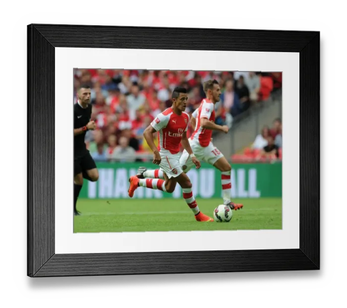 Framed Print : Arsenal's Alexis Sanchez Faces Manchester City in FA Community Shield Showdown
