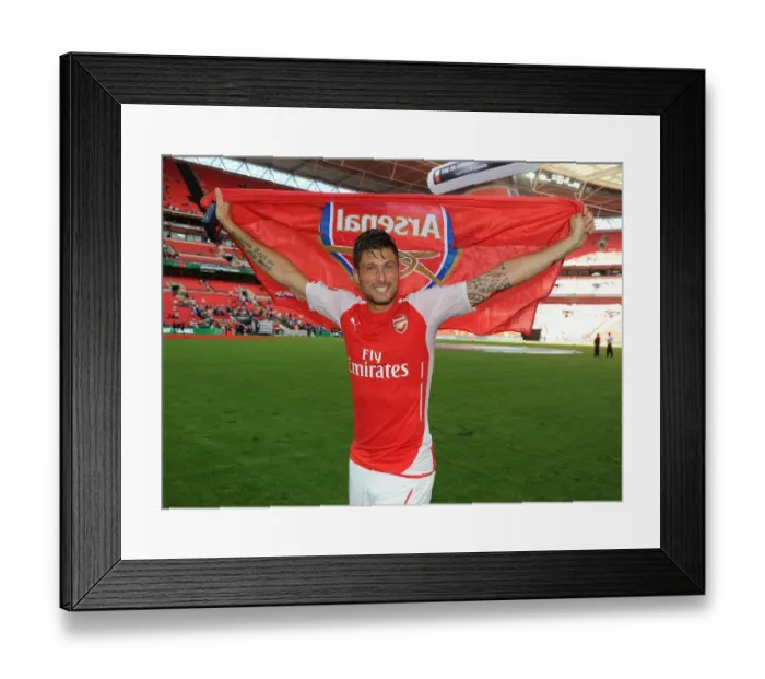 Framed Print : Olivier Giroud's Goal: Arsenal Celebrate FA Community Shield Victory over Manchester City