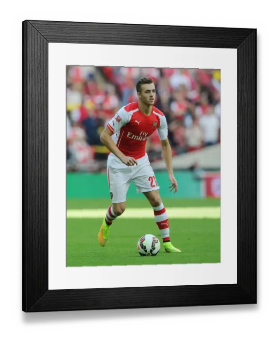 Framed Print : Calum Chambers in Action: Arsenal vs Manchester City - FA Community Shield 2014 / 15