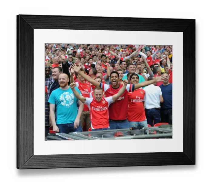 Framed Print : Arsenal Fans at FA Community Shield: Arsenal vs Manchester City (2014), Wembley Stadium, London Framed Print : Arsenal Fans at FA Community Shield: Arsenal vs Manchester City (2014), Wembley Stadium, London