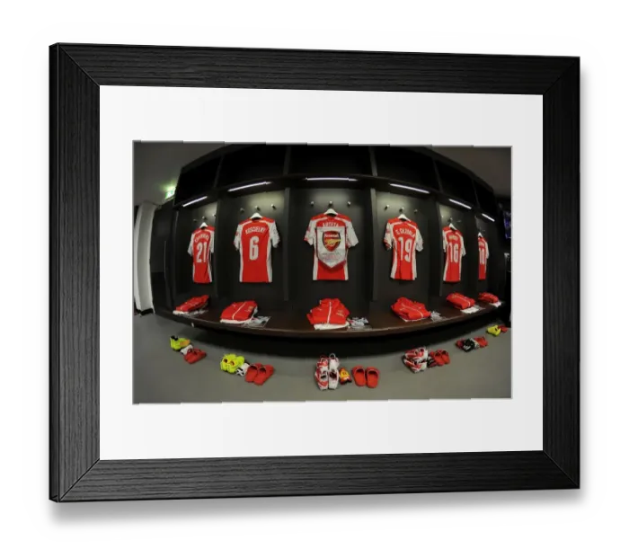 Framed Print : Arsenal Changing Room: Preparing for the FA Community Shield Clash against Manchester City (2014) Framed Print : Arsenal Changing Room: Preparing for the FA Community Shield Clash against Manchester City (2014)