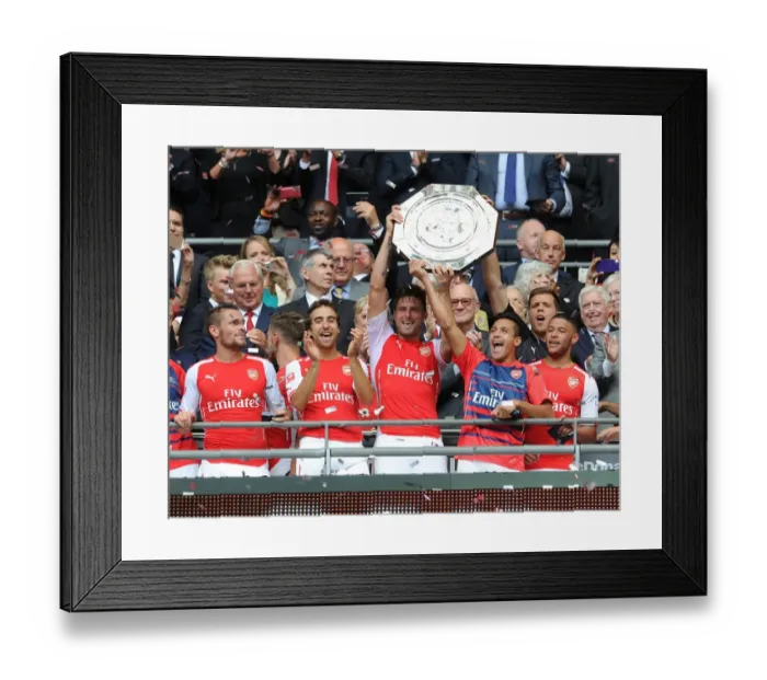 Framed Print : Arsenal's FA Community Shield Winning Team: Debuchy, Flamini, Giroud, Sanchez, Oxlade-Chamberlain Celebrate Victory
