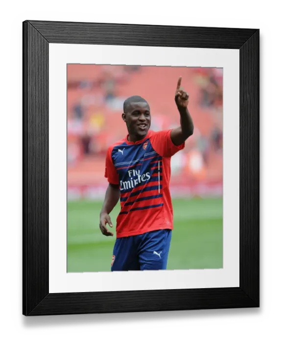 Framed Print : Joel Campbell Warming Up: Arsenal vs Crystal Palace, Premier League 2014 Framed Print : Joel Campbell Warming Up: Arsenal vs Crystal Palace, Premier League 2014