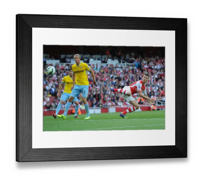 Framed Print : Koscielny Scores Under Pressure: Arsenal vs Crystal Palace, Premier League 2014 / 15 Framed Print : Koscielny Scores Under Pressure: Arsenal vs Crystal Palace, Premier League 2014 / 15