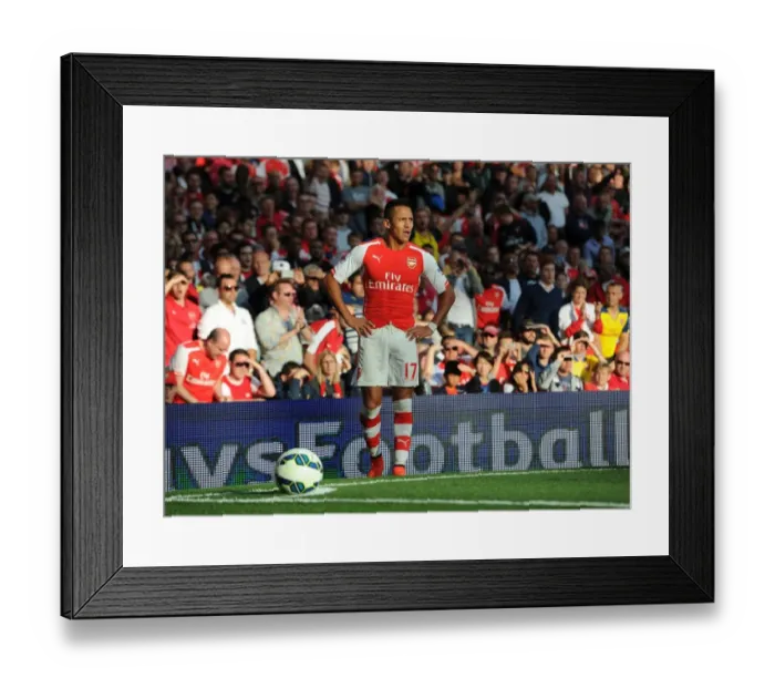 Framed Print : Arsenal's Alexis Sanchez in Action Against Crystal Palace (2014 / 15) Framed Print : Arsenal's Alexis Sanchez in Action Against Crystal Palace (2014 / 15)