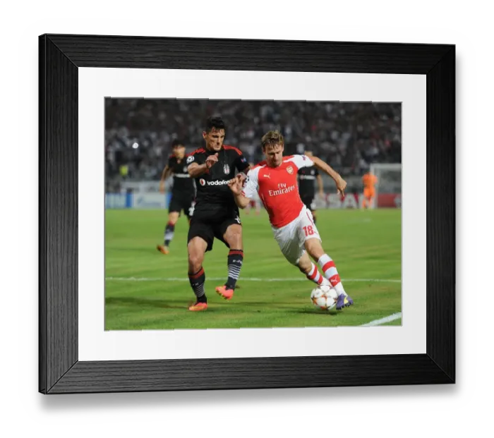 Framed Print : Nacho Monreal vs Mustafa Pektemek: Battle in Istanbul - Arsenal vs Besiktas, UEFA Champions League Qualifiers (2014) Framed Print : Nacho Monreal vs Mustafa Pektemek: Battle in Istanbul - Arsenal vs Besiktas, UEFA Champions League Qualifiers (2014)