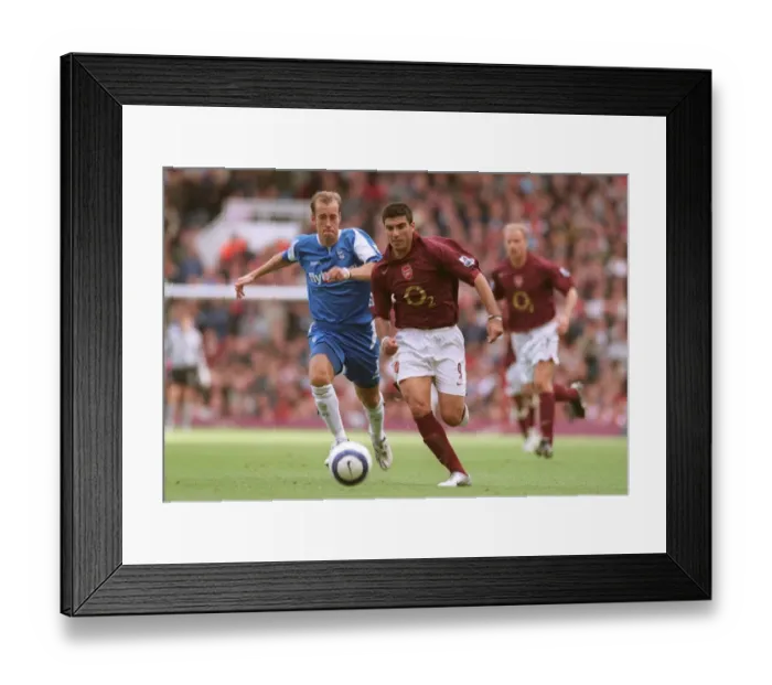 Framed Print : Jose Reyes (Arsenal) Jamie Clapham (Birmingham). Arsenal 1: 0 Birmingham City Framed Print : Jose Reyes (Arsenal) Jamie Clapham (Birmingham). Arsenal 1: 0 Birmingham City