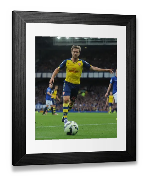 Framed Print : Nacho Monreal in Action: Everton vs. Arsenal, Premier League 2014 / 15